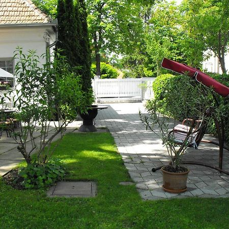 Kornel Apartman Шиофок Экстерьер фото